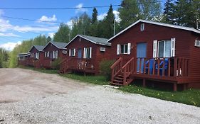 Lush'S Cottages